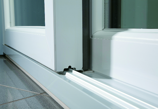 Lift-and-slide door threshold white