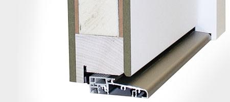 Thermally separated door sill